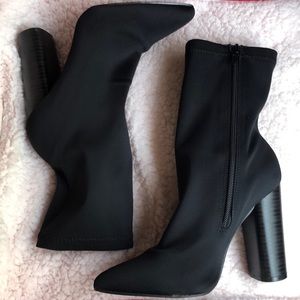 Trendy Black Heeled Booties!! Only wore them twice